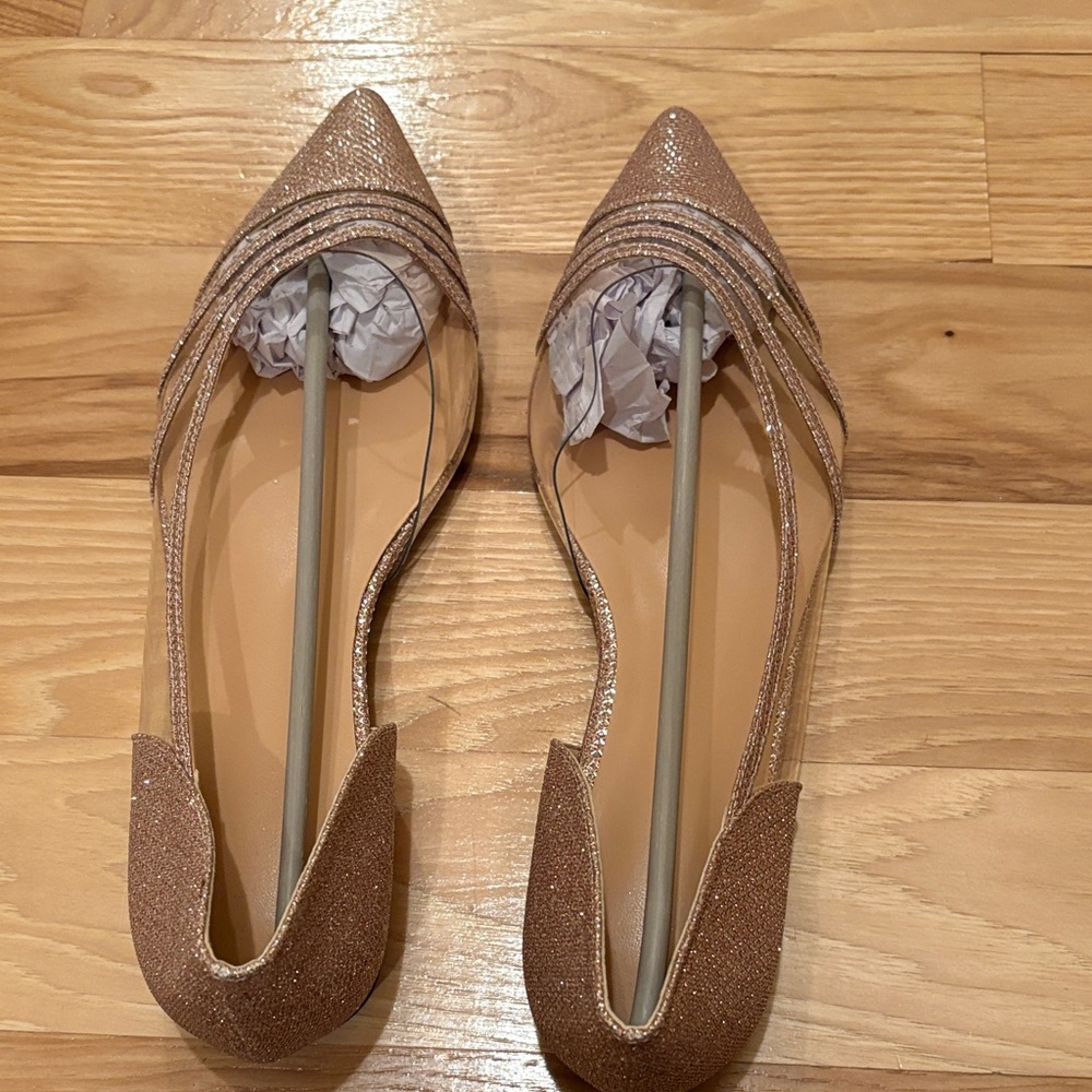 Chic Glittery blush/gold Women's Flats NWOT - Picture 3 of 6
